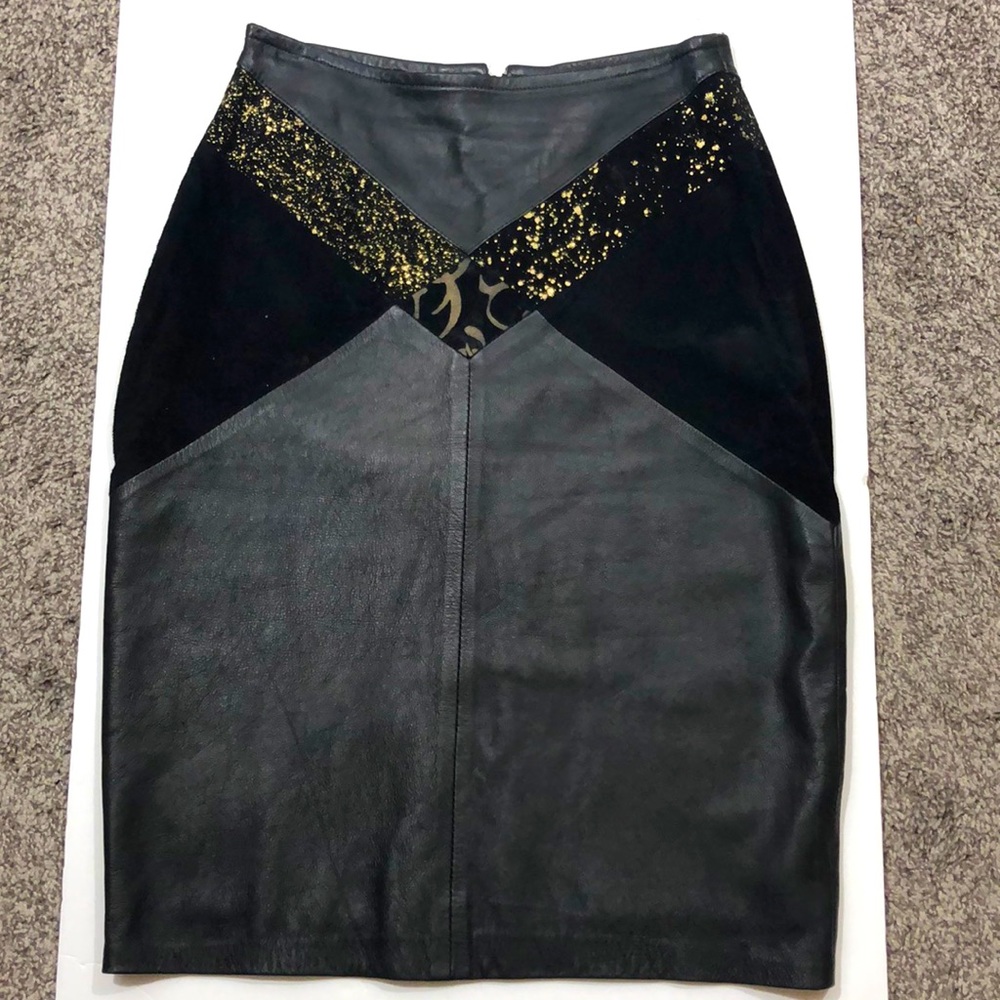 Julian Leather skirt with black and gold pattern